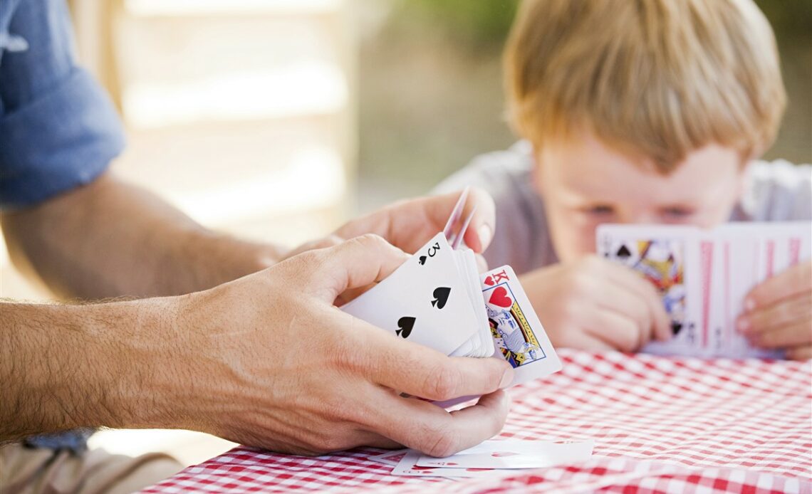 roi de tous les jeux des solitaires