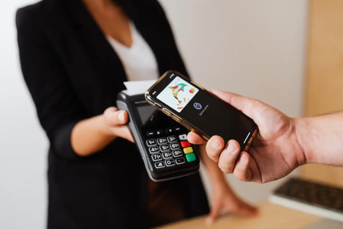 Le paiement par mobile est rendu possible grâce aux entreprises de la Fintech