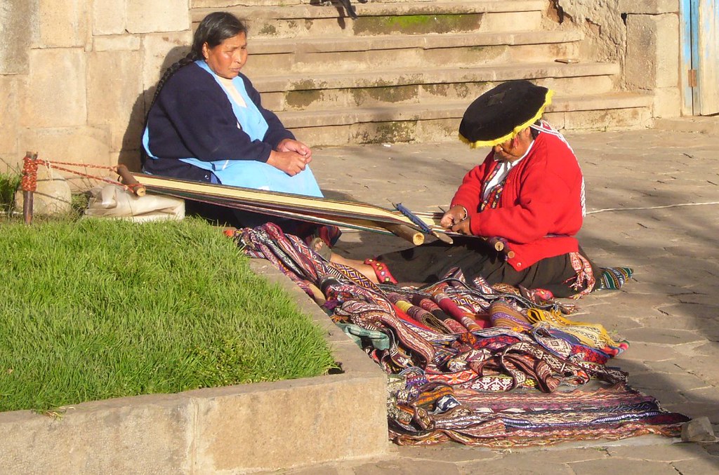 femmes tisserandes